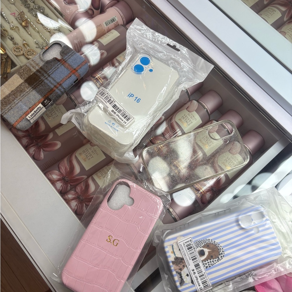 Bundle of iphone 16 cases